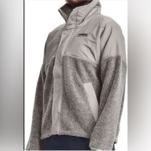 NWT Under Armour UA Mission Boucle Swacket Women's Jacket Gray Medium Heather